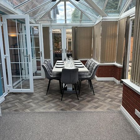 ברמינגהאם Huge 9 Bed Property Sleeps 17, Near Nec, City Centre, Hs2 מראה חיצוני תמונה