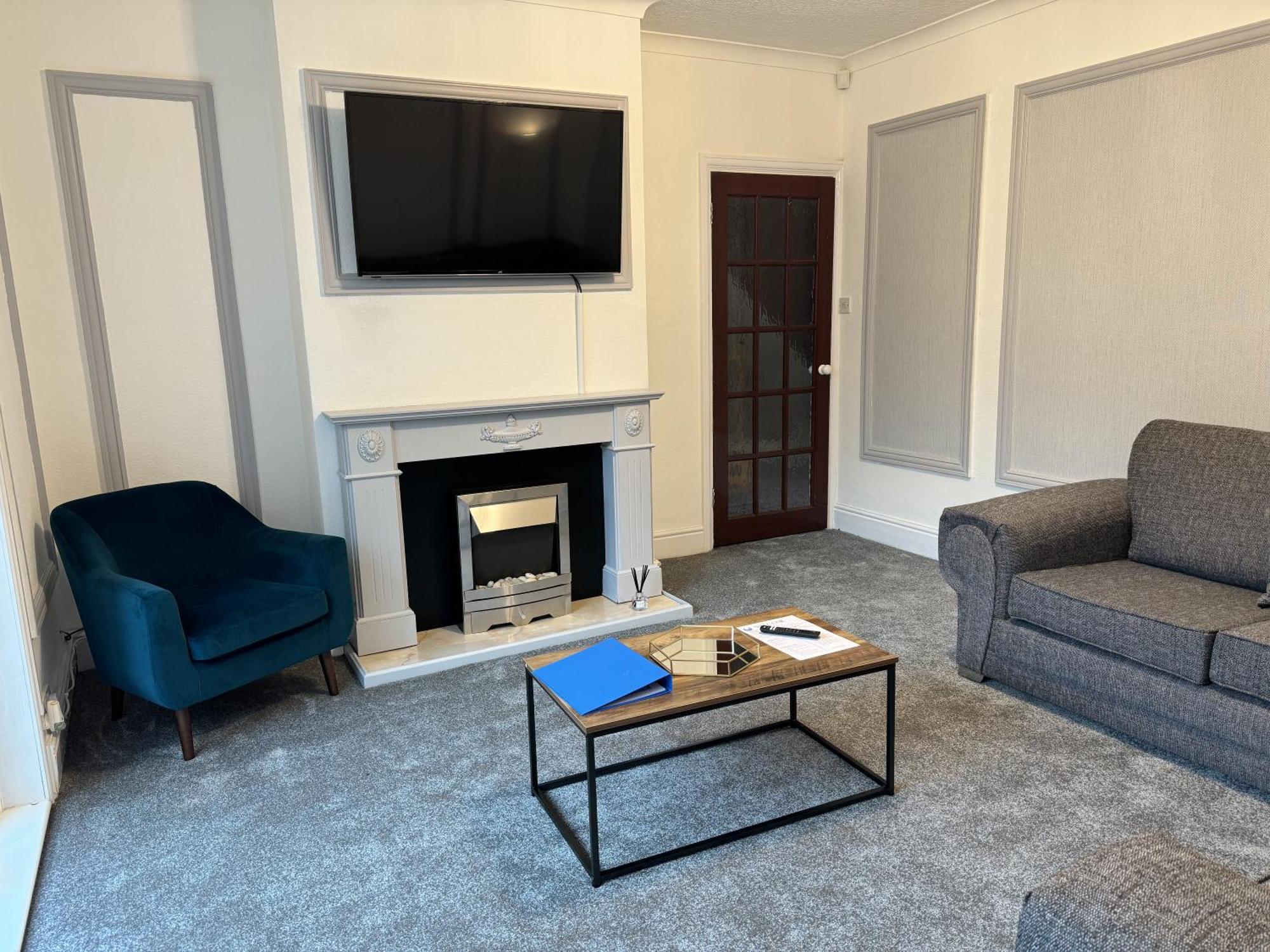 ברמינגהאם Huge 9 Bed Property Sleeps 17, Near Nec, City Centre, Hs2 מראה חיצוני תמונה