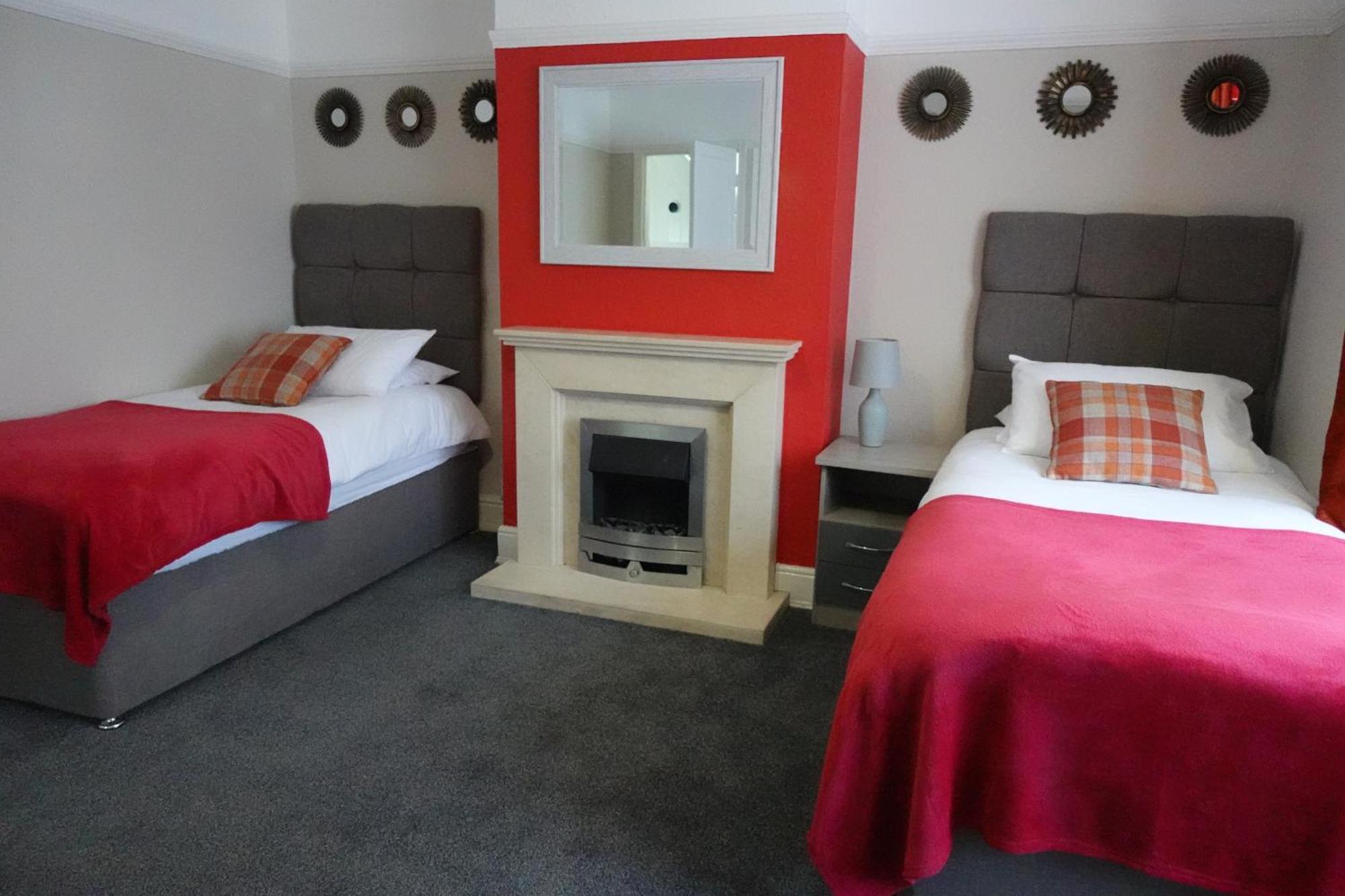 ברמינגהאם Huge 9 Bed Property Sleeps 17, Near Nec, City Centre, Hs2 מראה חיצוני תמונה