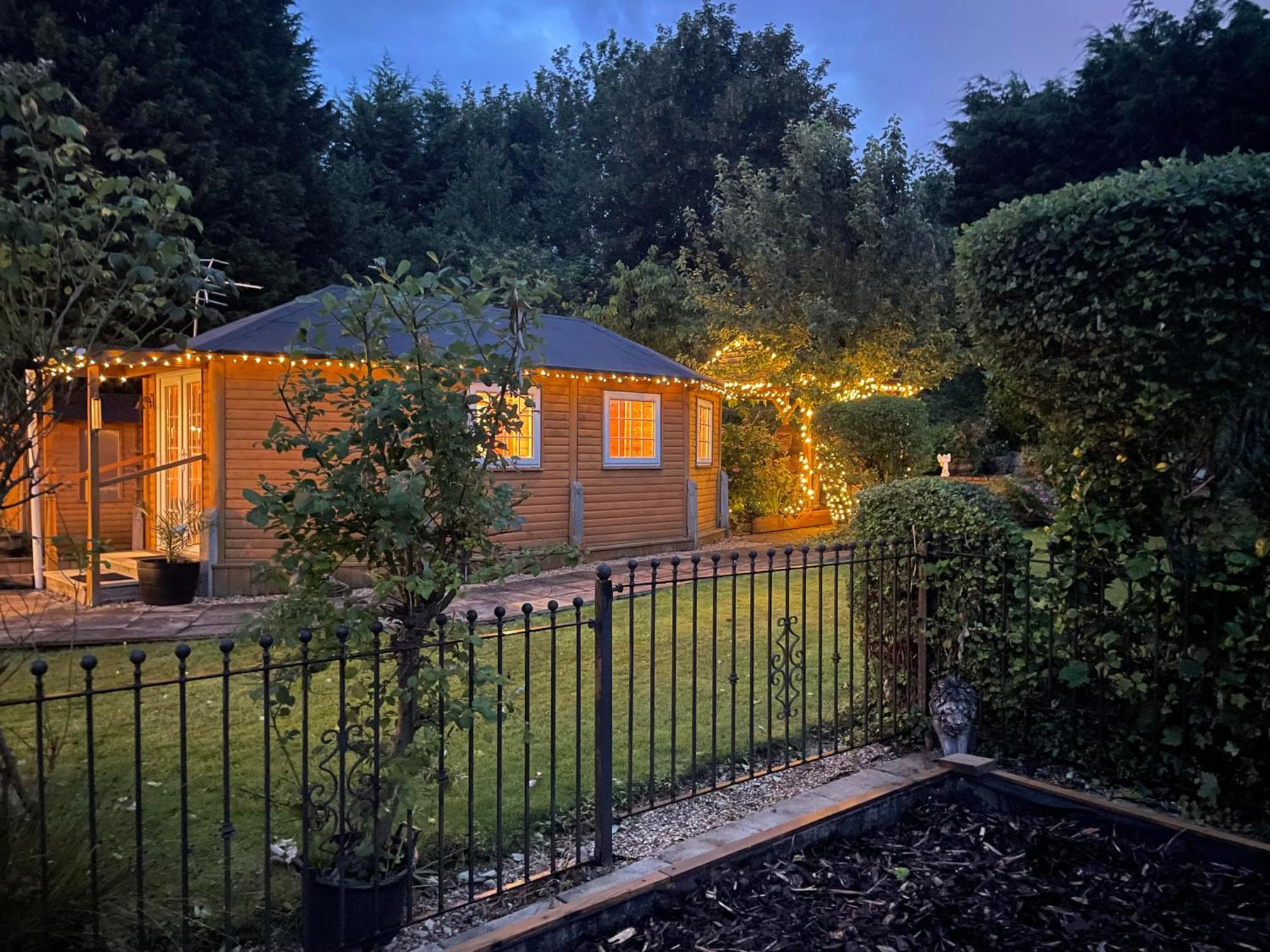 ברמינגהאם Huge 9 Bed Property Sleeps 17, Near Nec, City Centre, Hs2 מראה חיצוני תמונה